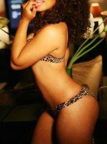 , 22  female escort, Sudbury