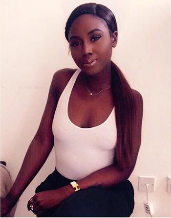 , 21  female escort, Sudbury