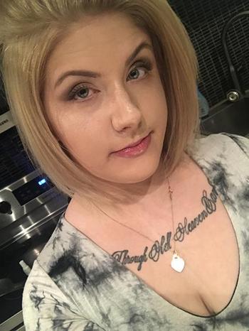 , 21  female escort, Sudbury